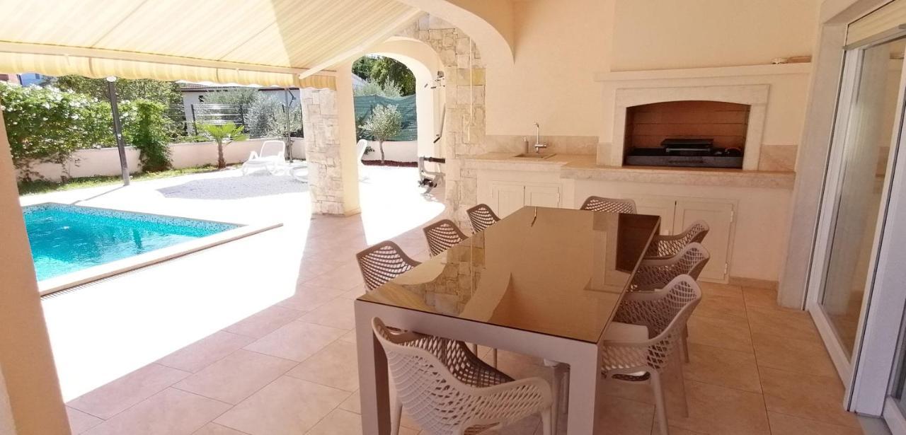 Villa Martina Pinezići Esterno foto